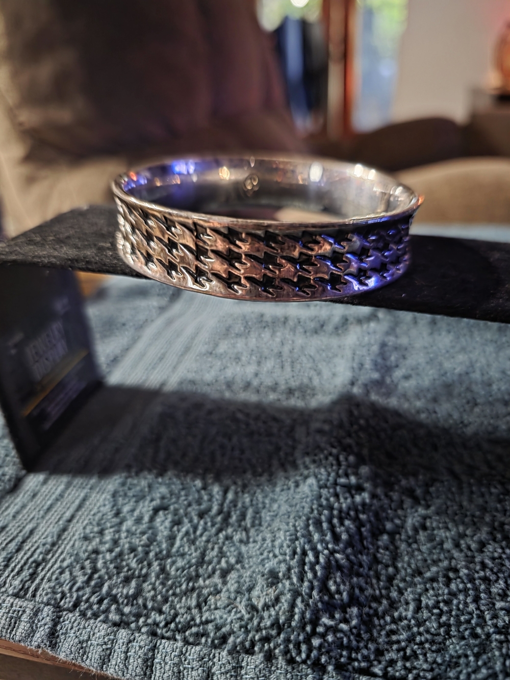 Premier Designs Silver Tone Houndstooth-Pattern Bangle